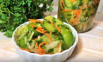 Салат из зеленых помидор - рецепт с фото